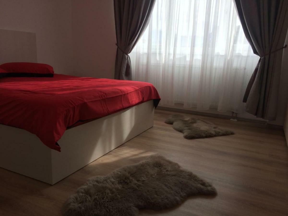 Apartament De Inchiriat Olimpic Rezidence Braşov Esterno foto